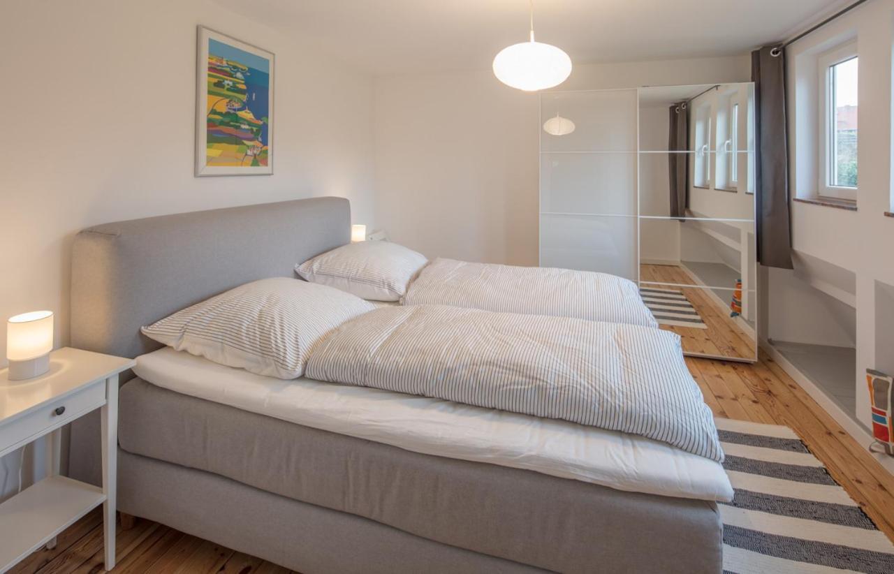 Ferienhaus Seeschwalbe Mit Grossem Garten 埃肯弗德 外观 照片