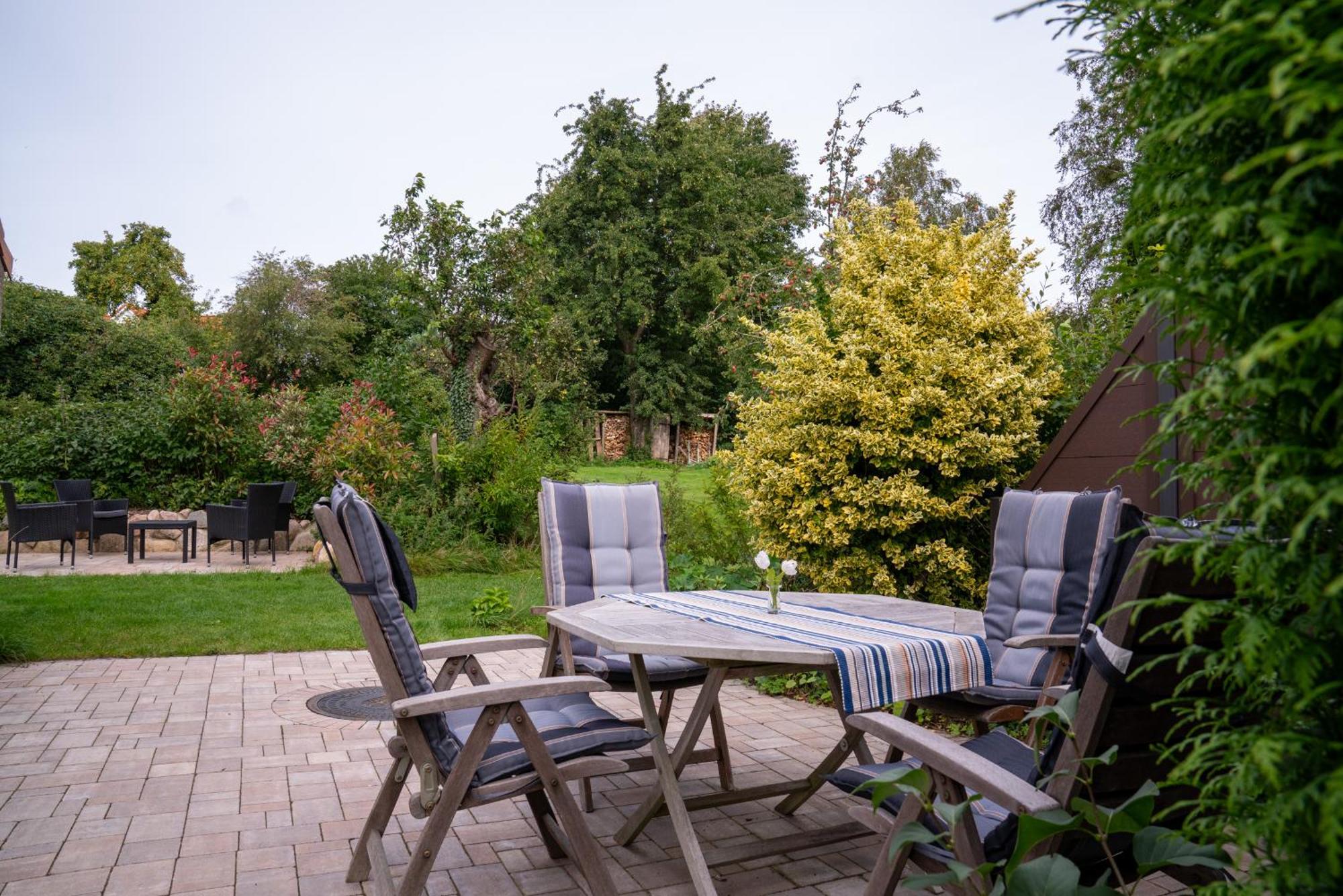 Ferienhaus Seeschwalbe Mit Grossem Garten 埃肯弗德 外观 照片